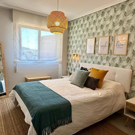 Apartamento Ana, Centrico Y Tranquilo, Parking Incluido