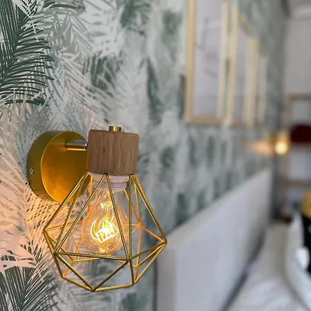 Ana, Centrico Y Tranquilo, Parking Incluido Apartamento *