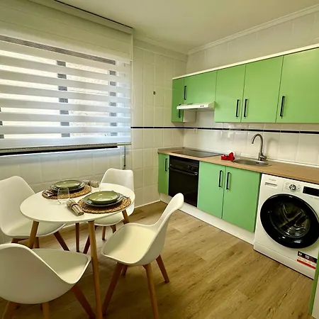 Exclusivo, Centrico Y Elegante Apartamento Con Terraza Y Parking Incluido * Aviles
