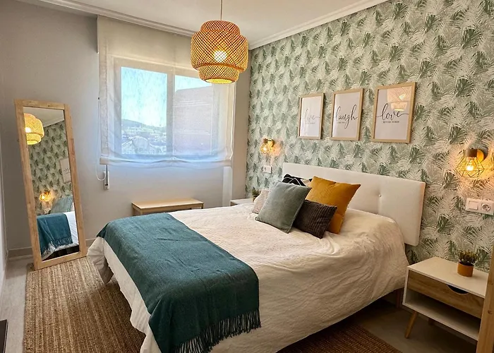 Apartamento Ana, Céntrico Y Tranquilo, Parking Incluido